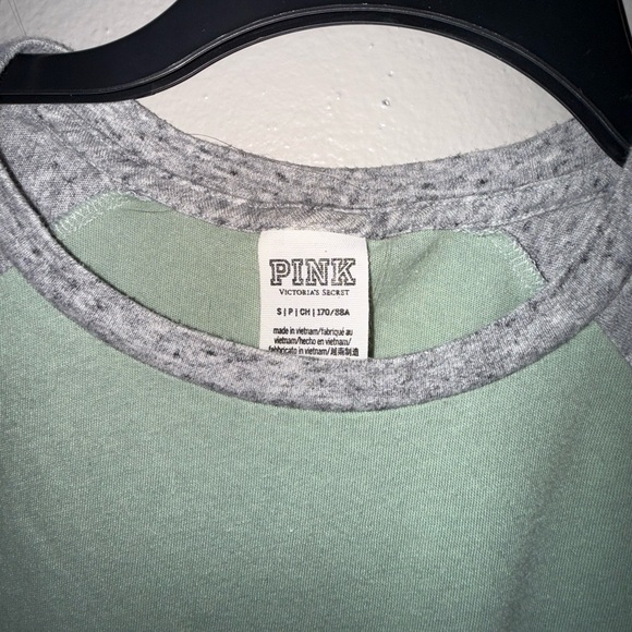 VS PINK Tee - Picture 2 of 6